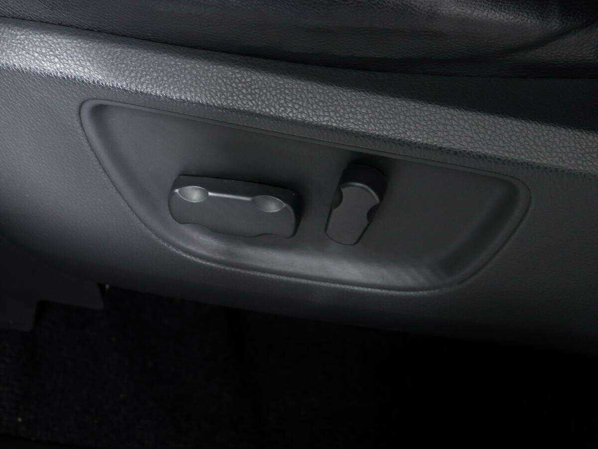 Б/У Митсубиши Паджеро Спорт 2018 года. Фото: #19