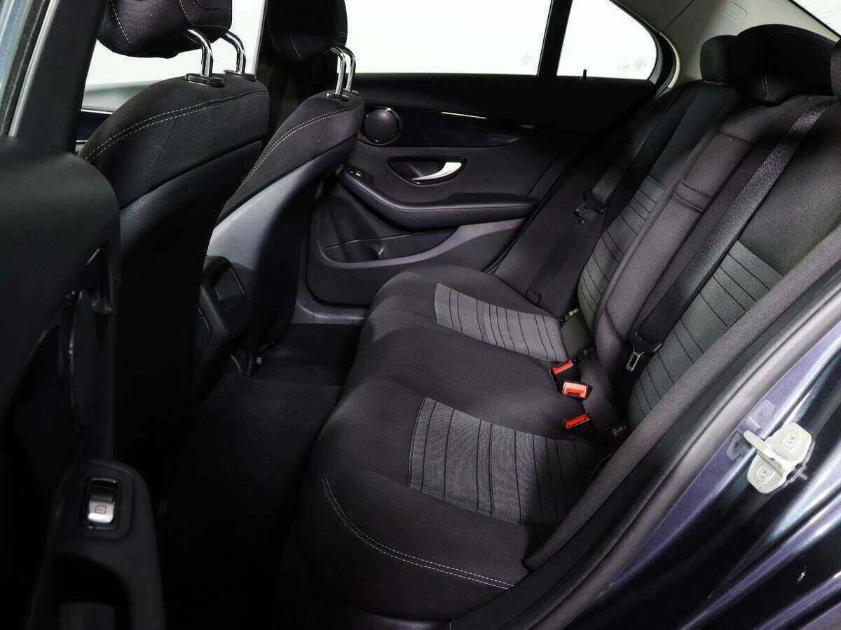 Б/У Мерседес-Бенц Ц-Класс 2014 года. Фото: #6