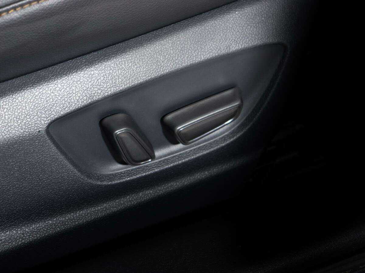 Б/У Тойота Камри 2019 года. Фото: #13