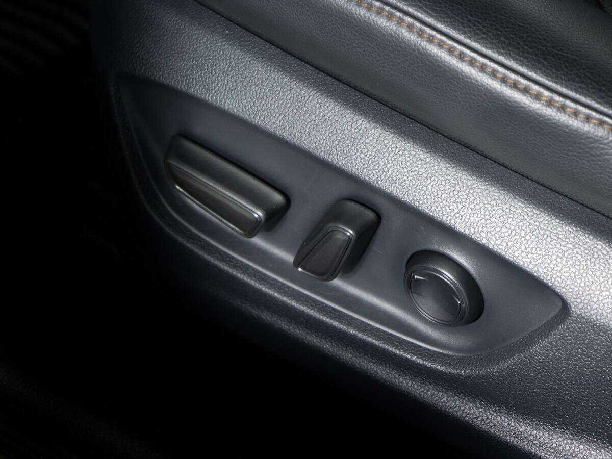 Б/У Тойота Камри 2019 года. Фото: #15