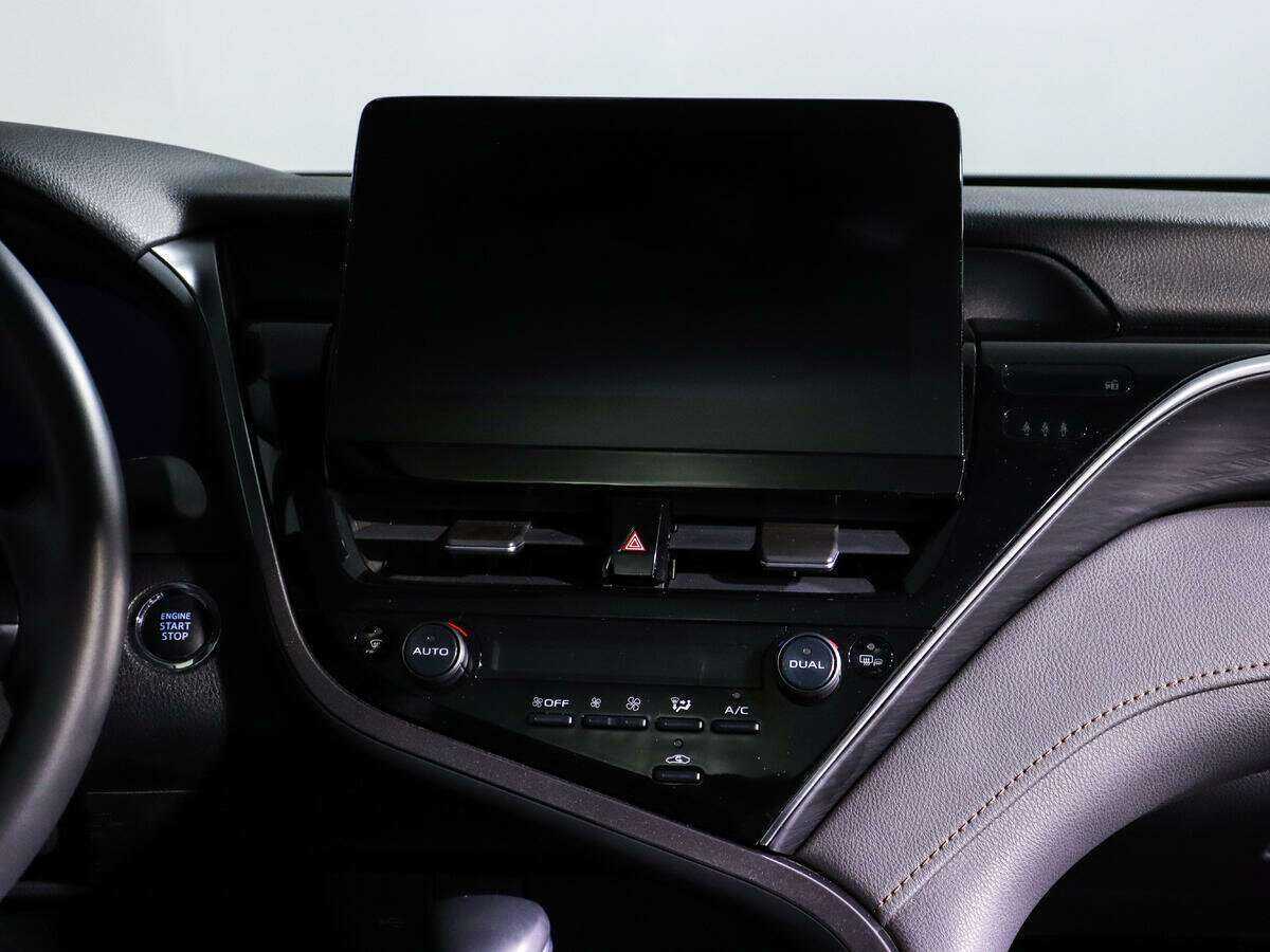 Б/У Тойота Камри 2022 года. Фото: #10