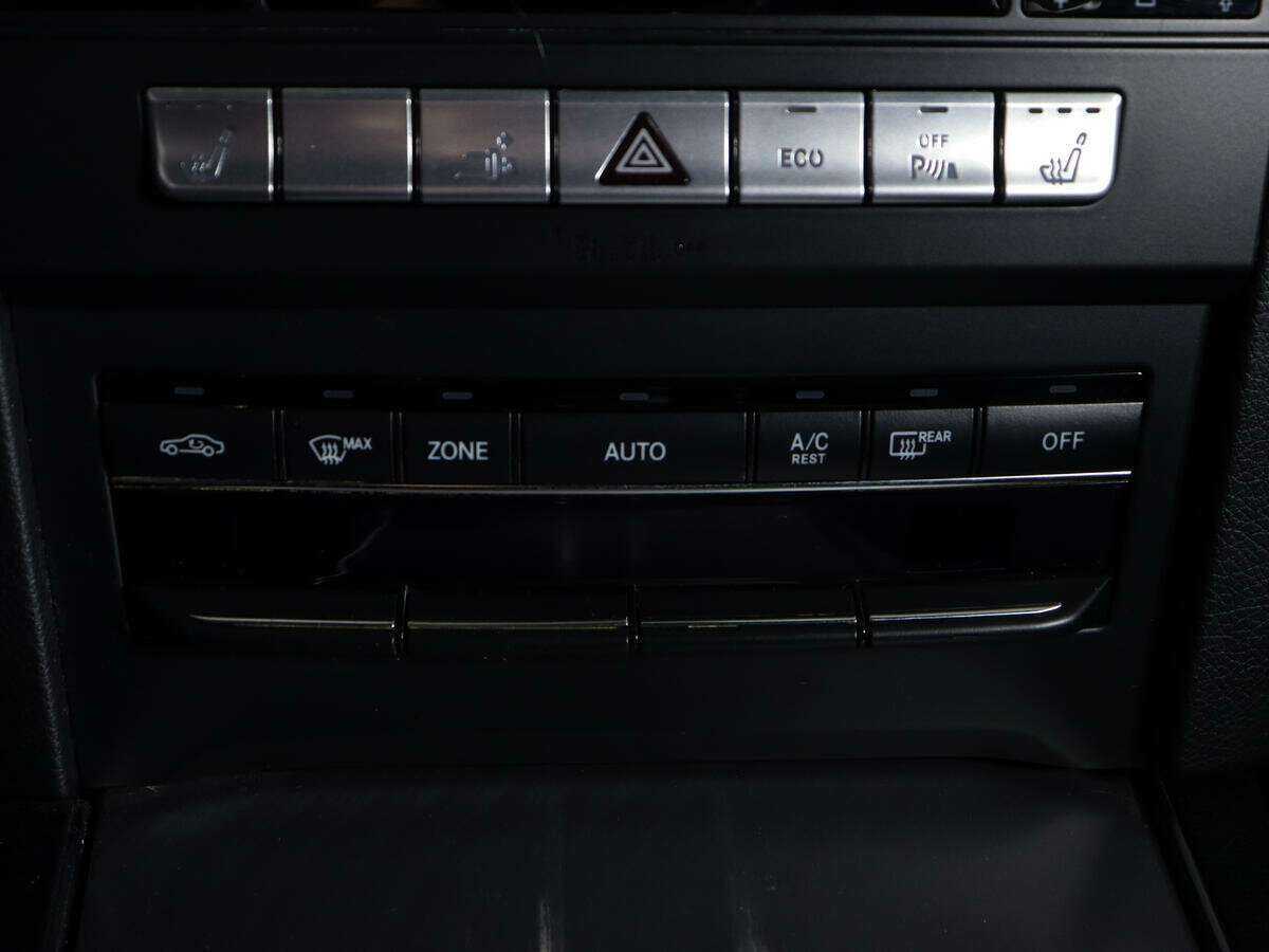 Б/У Мерседес-Бенц Е-Класс 2013 года. Фото: #19