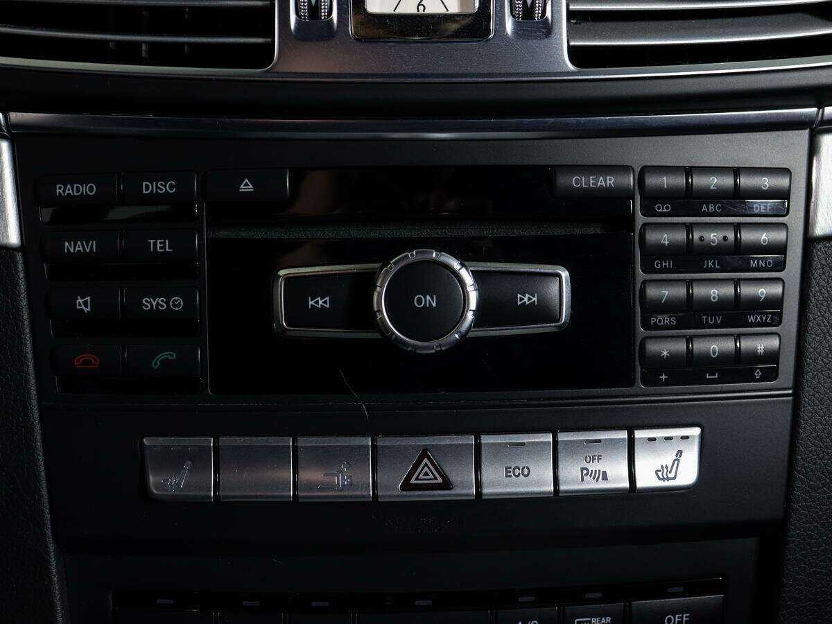 Б/У Мерседес-Бенц Е-Класс 2013 года. Фото: #20