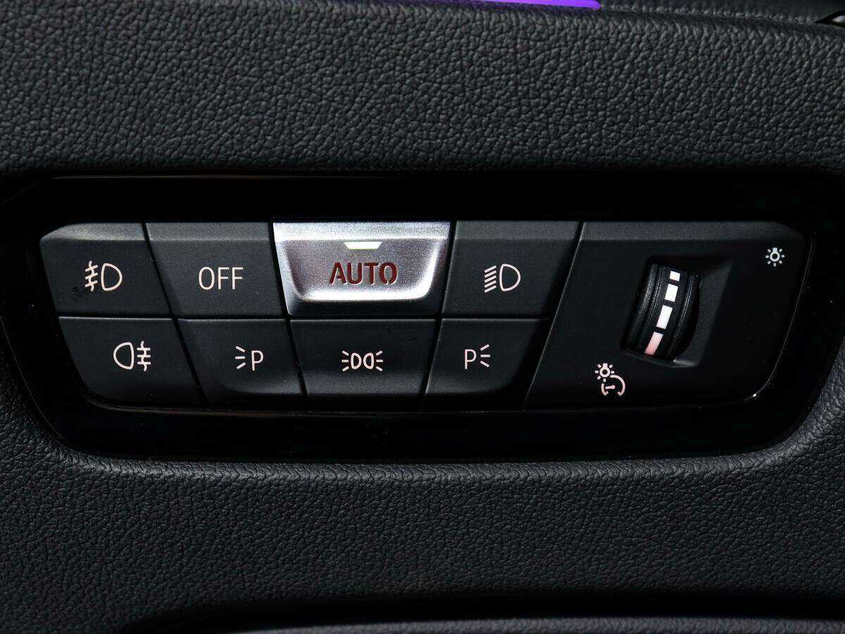 Б/У БМВ 3 серии 2020 года. Фото: #18