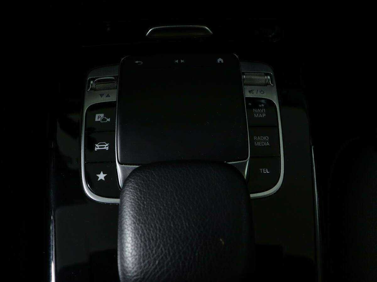 Б/У Мерседес-Бенц А-Класс 2019 года. Фото: #20