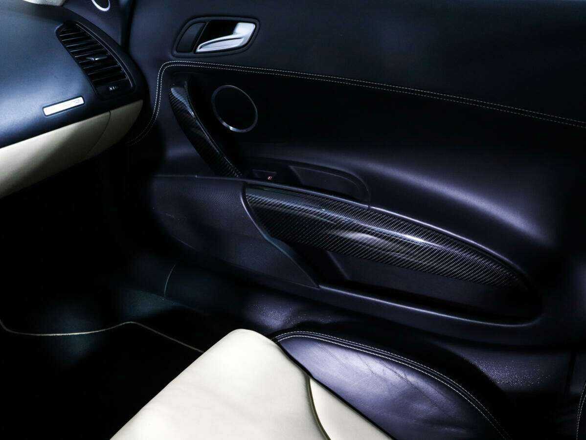 Б/У Ауди Р8 2008 года. Фото: #12