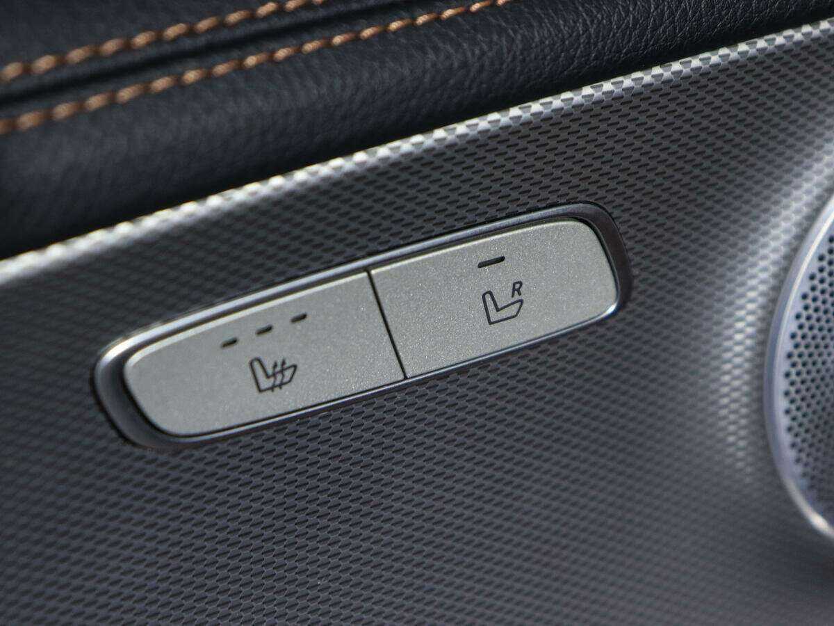 Б/У Мерседес-Бенц Е-Класс 2019 года. Фото: #18