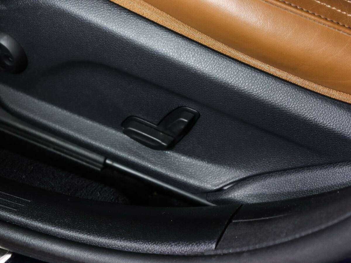 Б/У Мерседес-Бенц Е-Класс 2019 года. Фото: #19