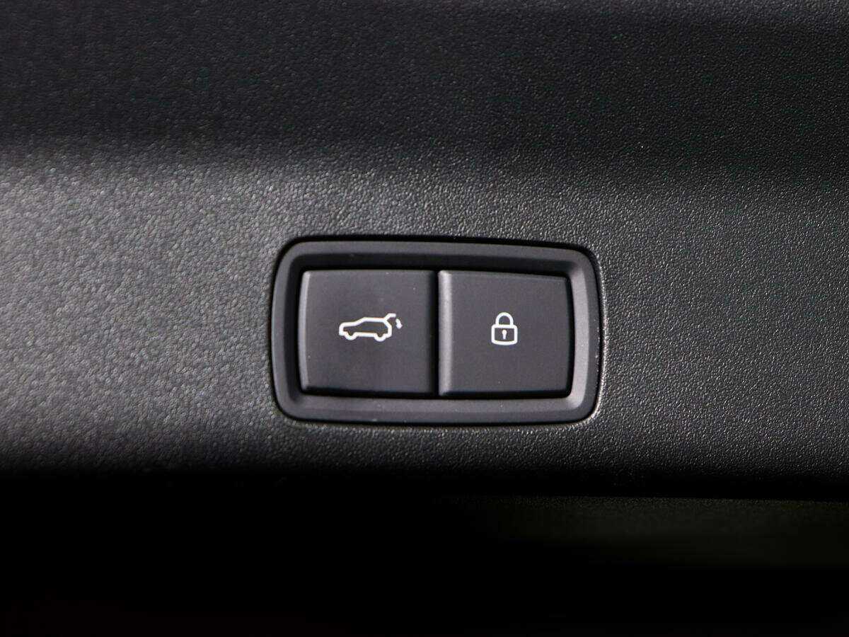 Б/У ЛиСян Л9 2023 года. Фото: #23