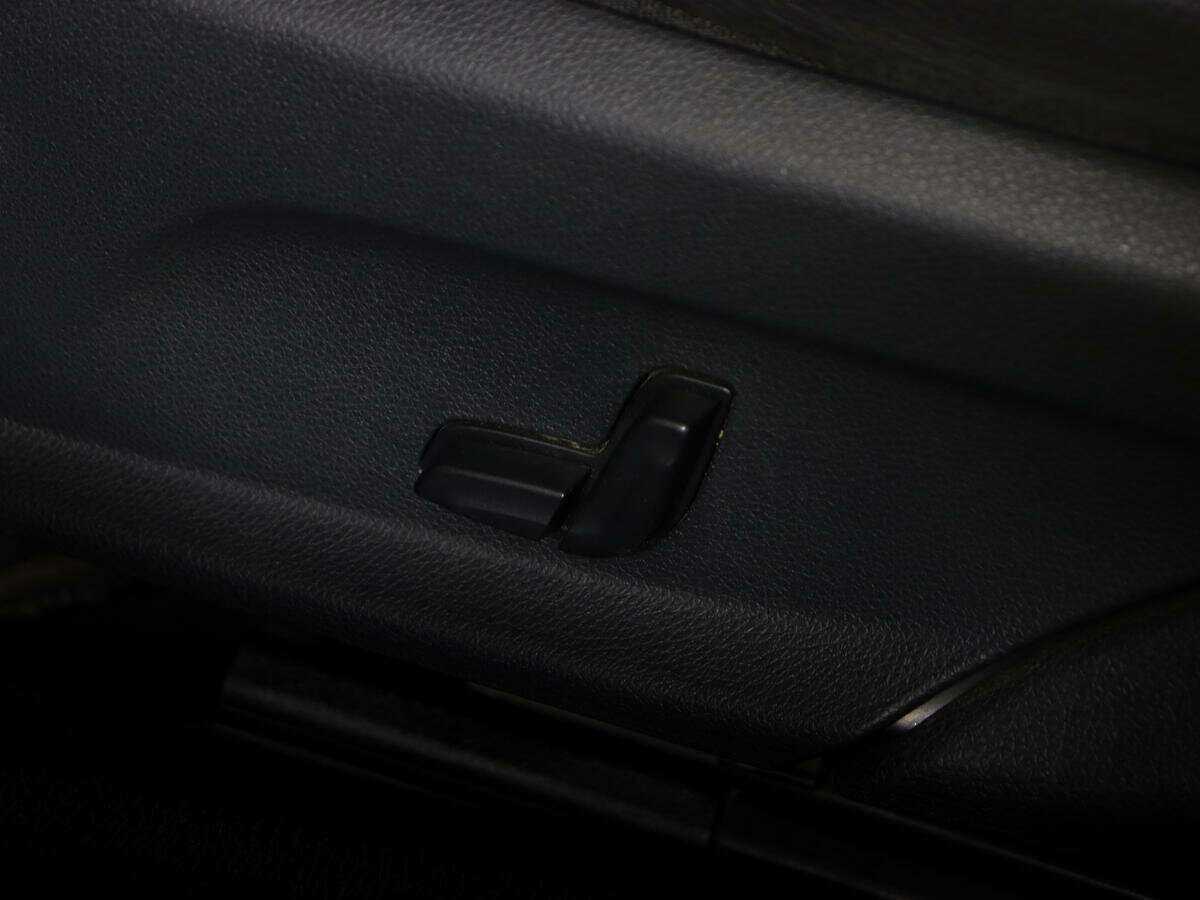 Б/У Мерседес-Бенц Е-Класс 2016 года. Фото: #15