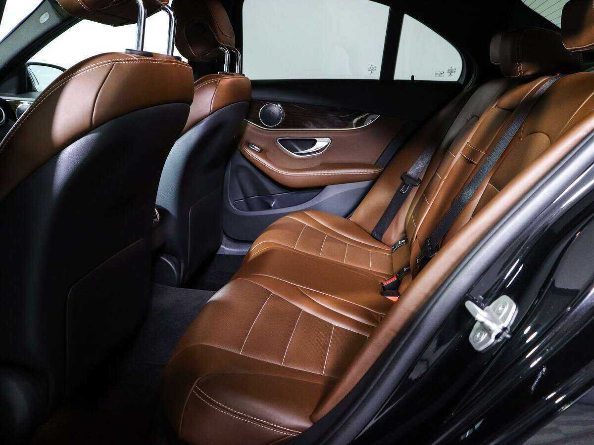 Б/У Мерседес-Бенц Ц-Класс 2014 года. Фото: #7