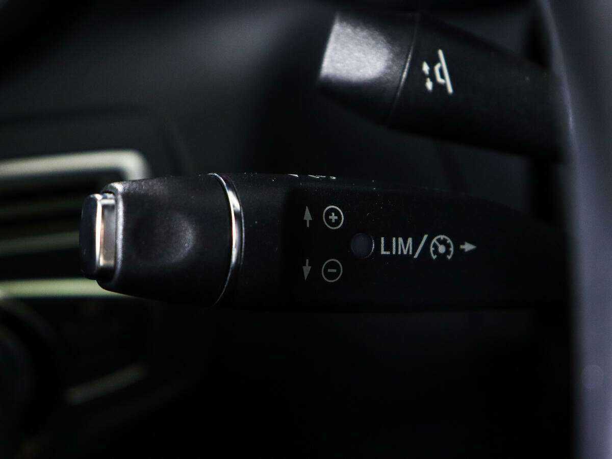 Б/У Мерседес-Бенц Ц-Класс 2014 года. Фото: #18