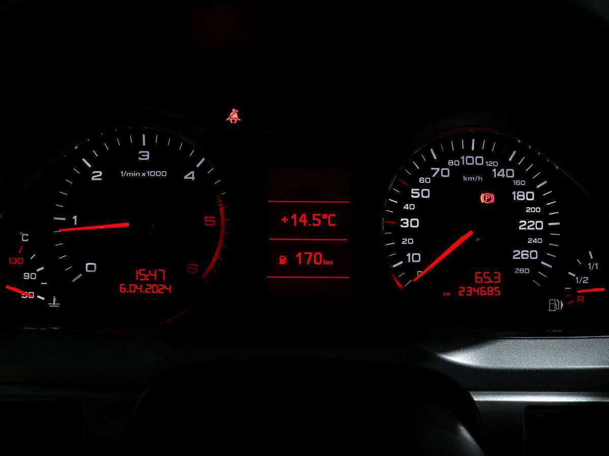 Б/У Ауди А6 2011 года. Фото: #9