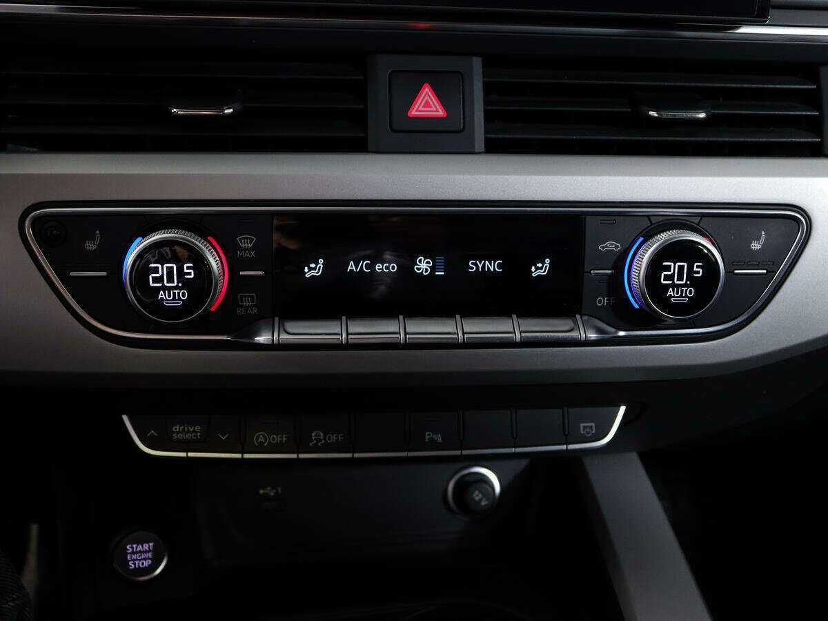 Б/У Ауди А4 2021 года. Фото: #17