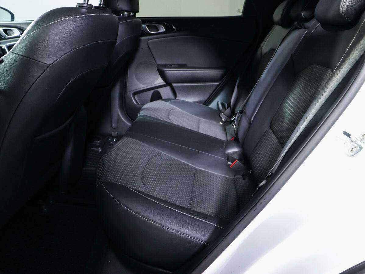 Б/У Киа Икс-Сид 2020 года. Фото: #7