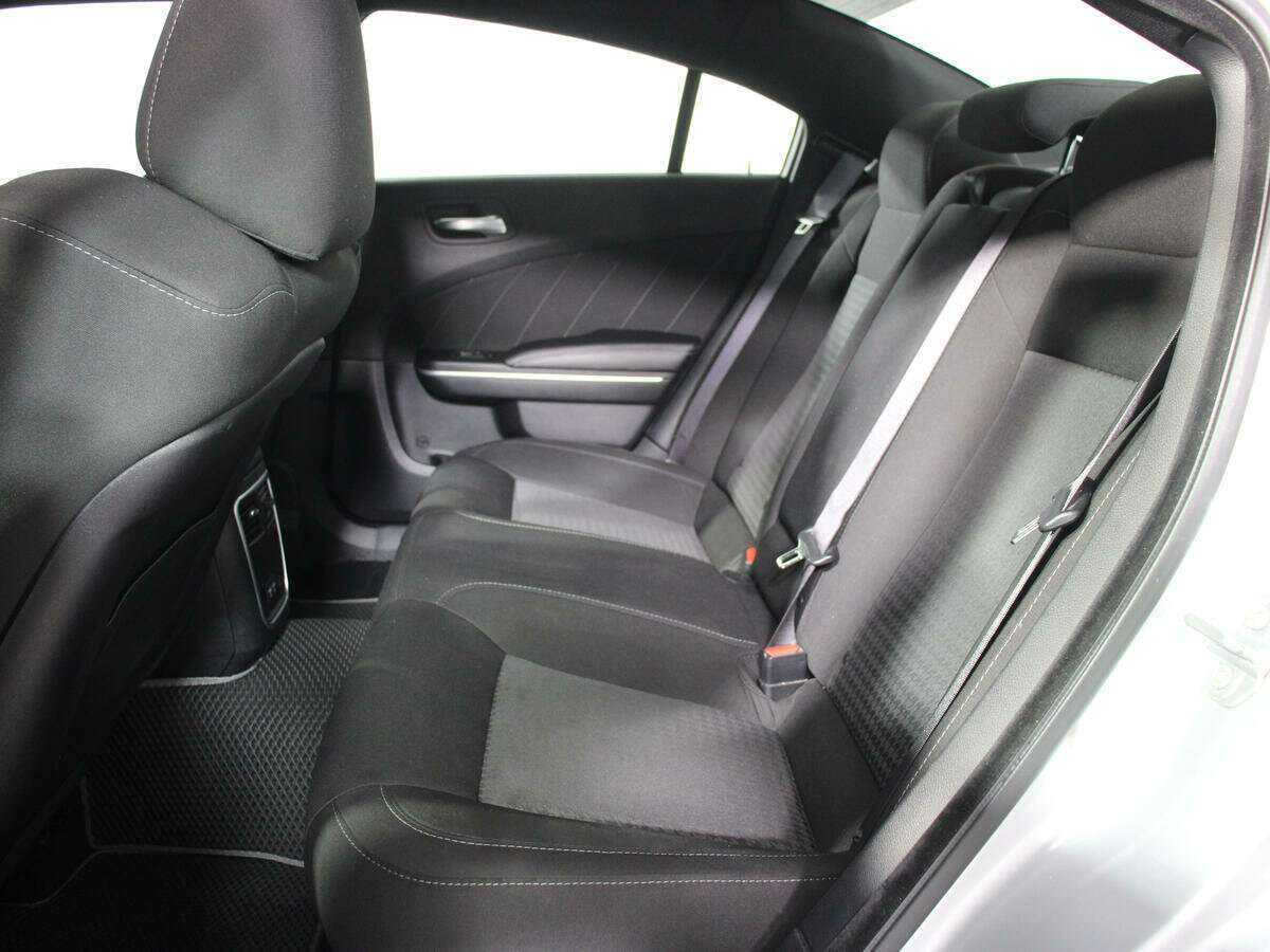 Б/У Додж Чарджер 2020 года. Фото: #6