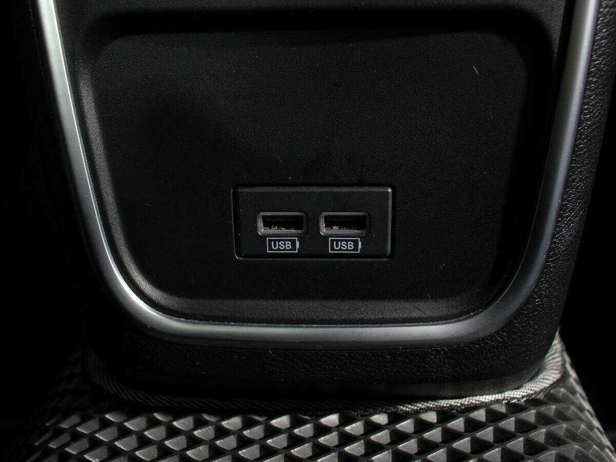 Б/У Додж Чарджер 2020 года. Фото: #10