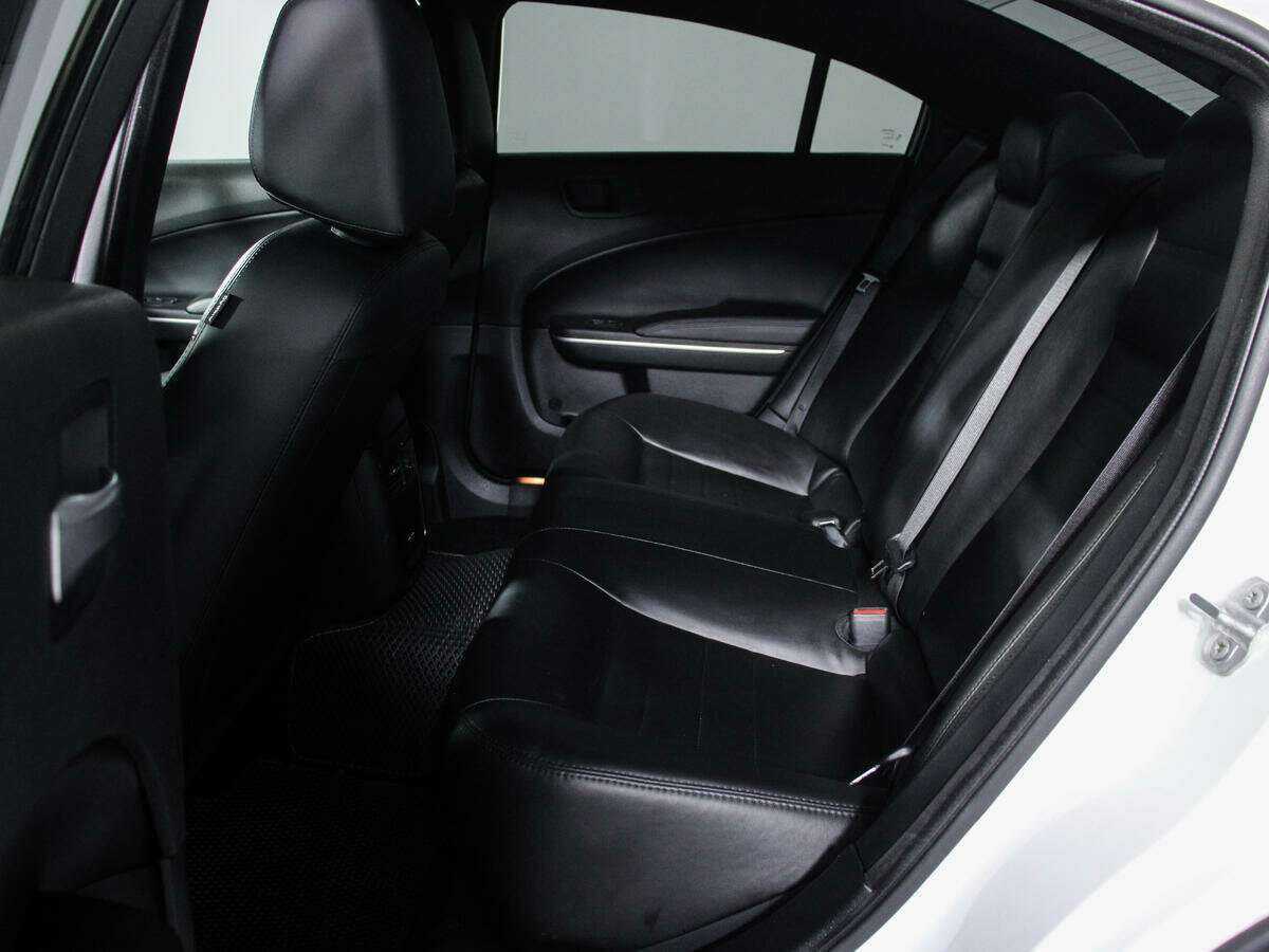 Б/У Додж Чарджер 2019 года. Фото: #8