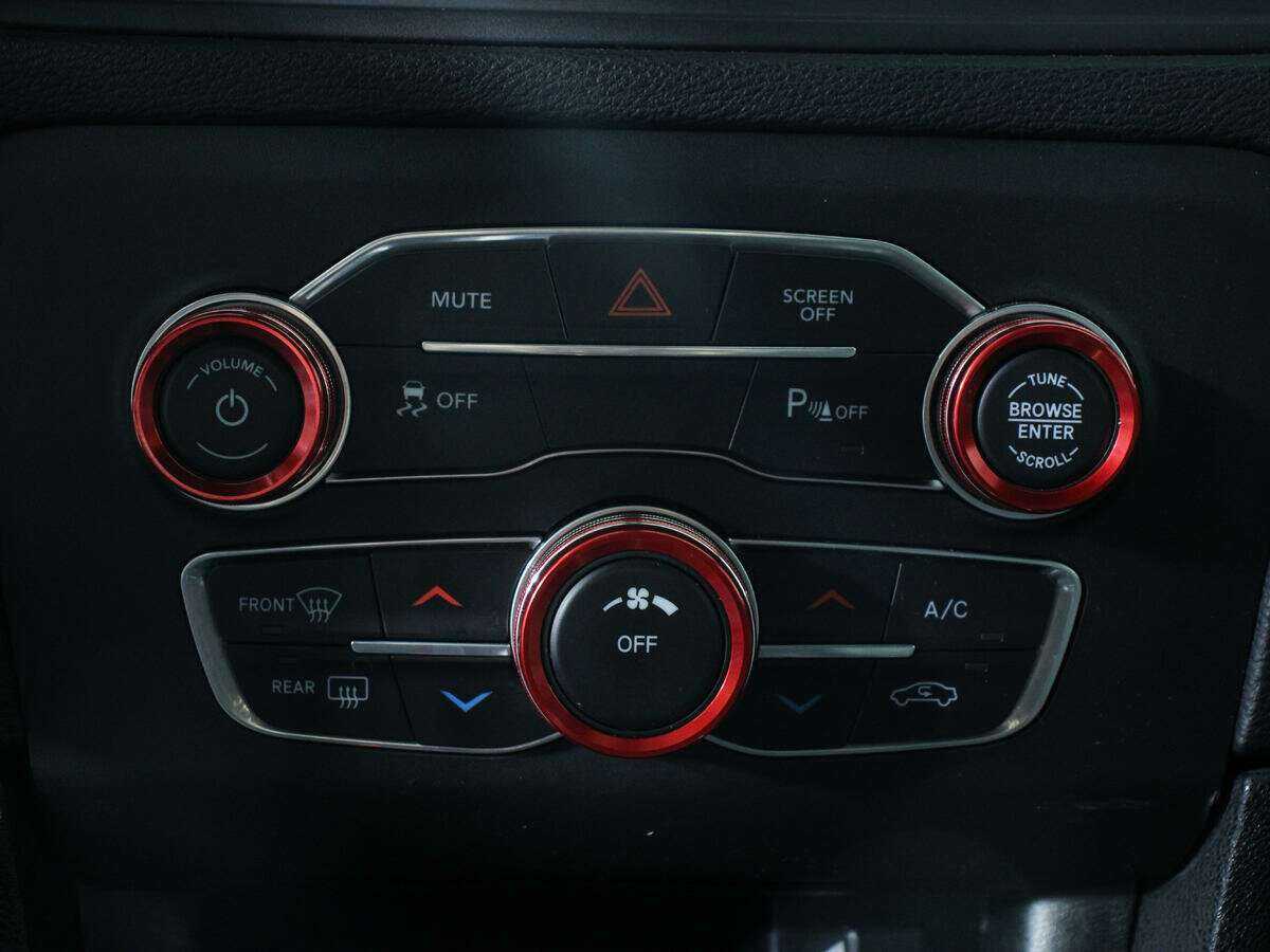 Б/У Додж Чарджер 2019 года. Фото: #16