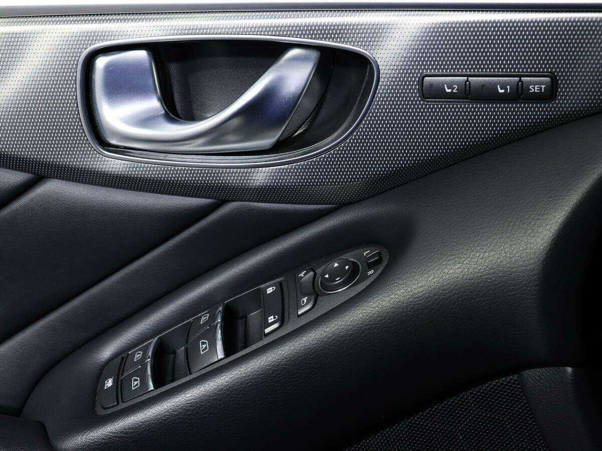 Б/У Инфинити К50 2017 года. Фото: #15