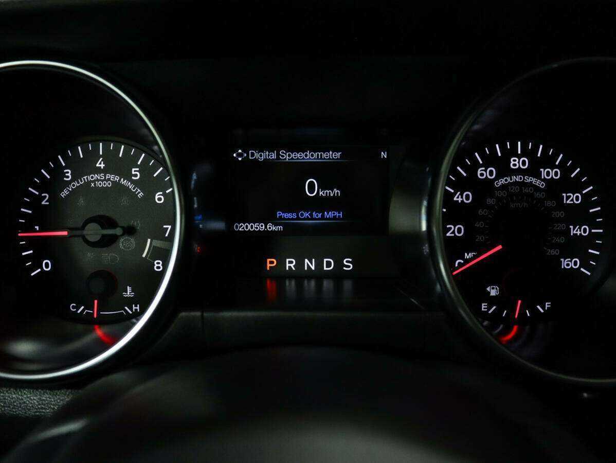 Б/У Форд Мустанг 2021 года. Фото: #10