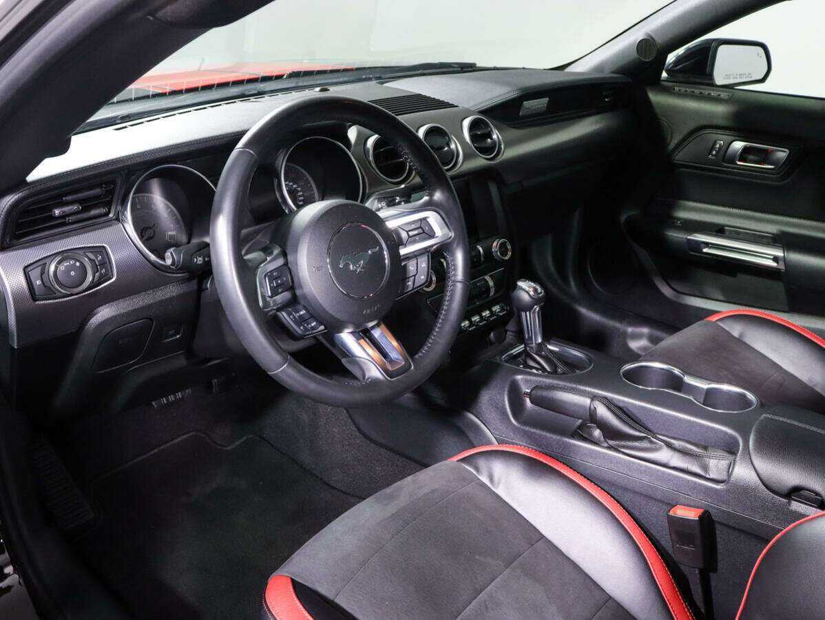 Б/У Форд Мустанг 2021 года. Фото: #13