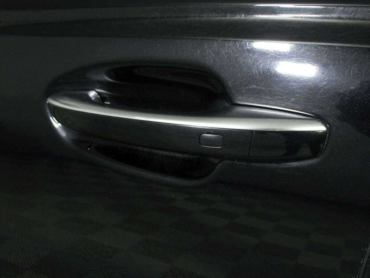 Б/У Киа К900 2019 года. Фото: #12