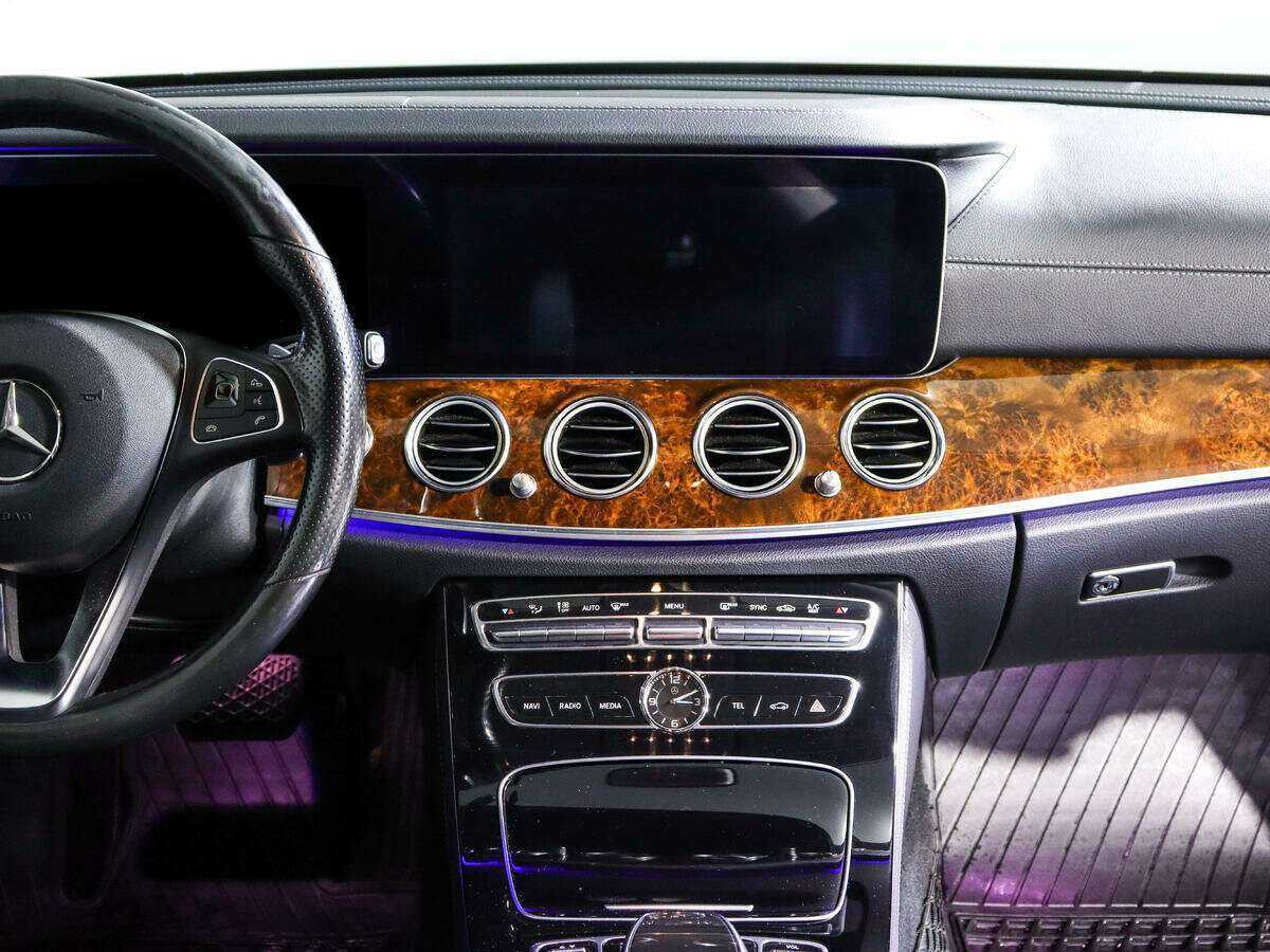 Б/У Мерседес-Бенц Е-Класс 2016 года. Фото: #10