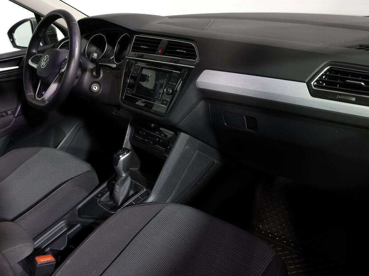 Б/У Фольксваген Тигуан 2021 года. Фото: #7