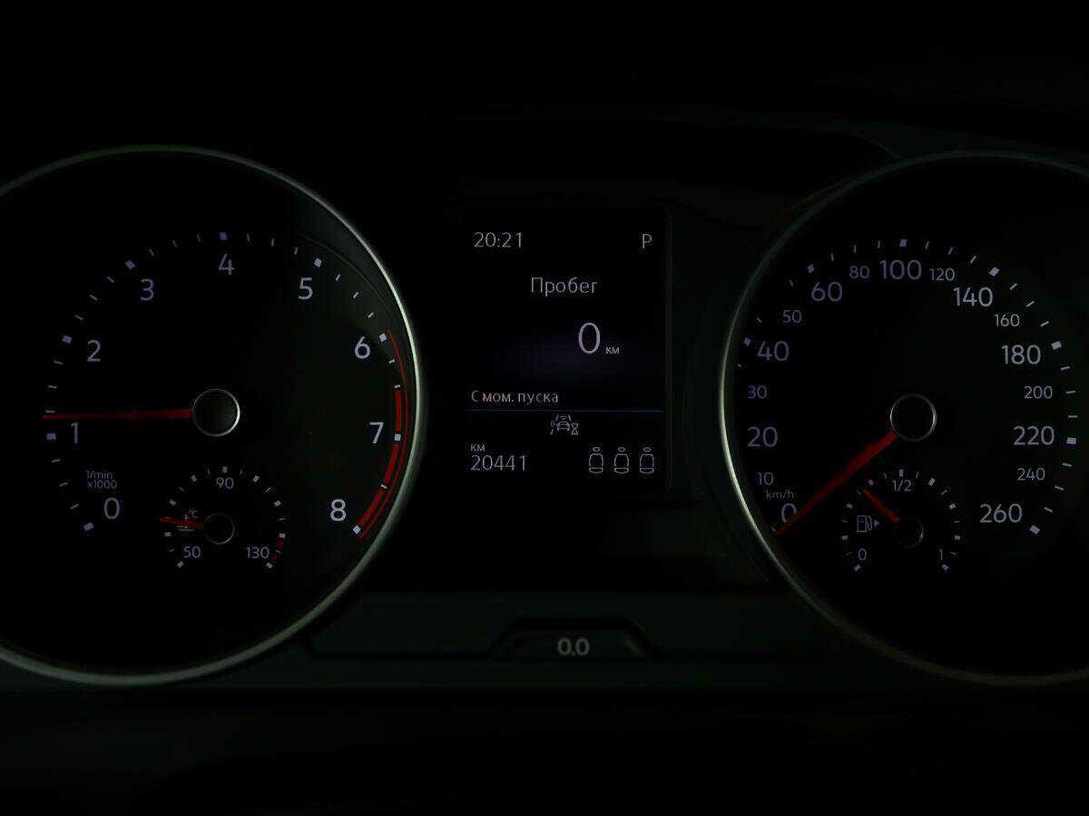 Б/У Фольксваген Тигуан 2021 года. Фото: #9