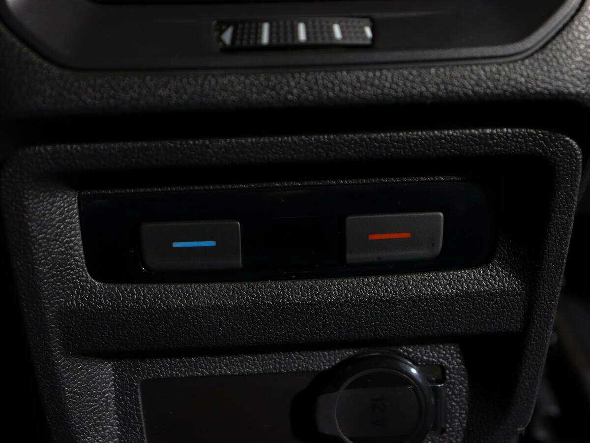 Б/У Фольксваген Тигуан 2021 года. Фото: #15