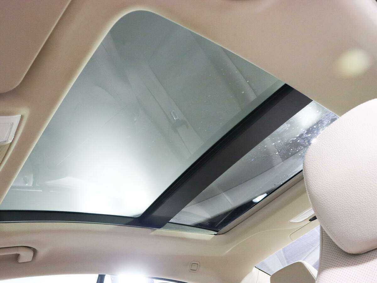 Б/У Мерседес-Бенц Е-Класс 2016 года. Фото: #26