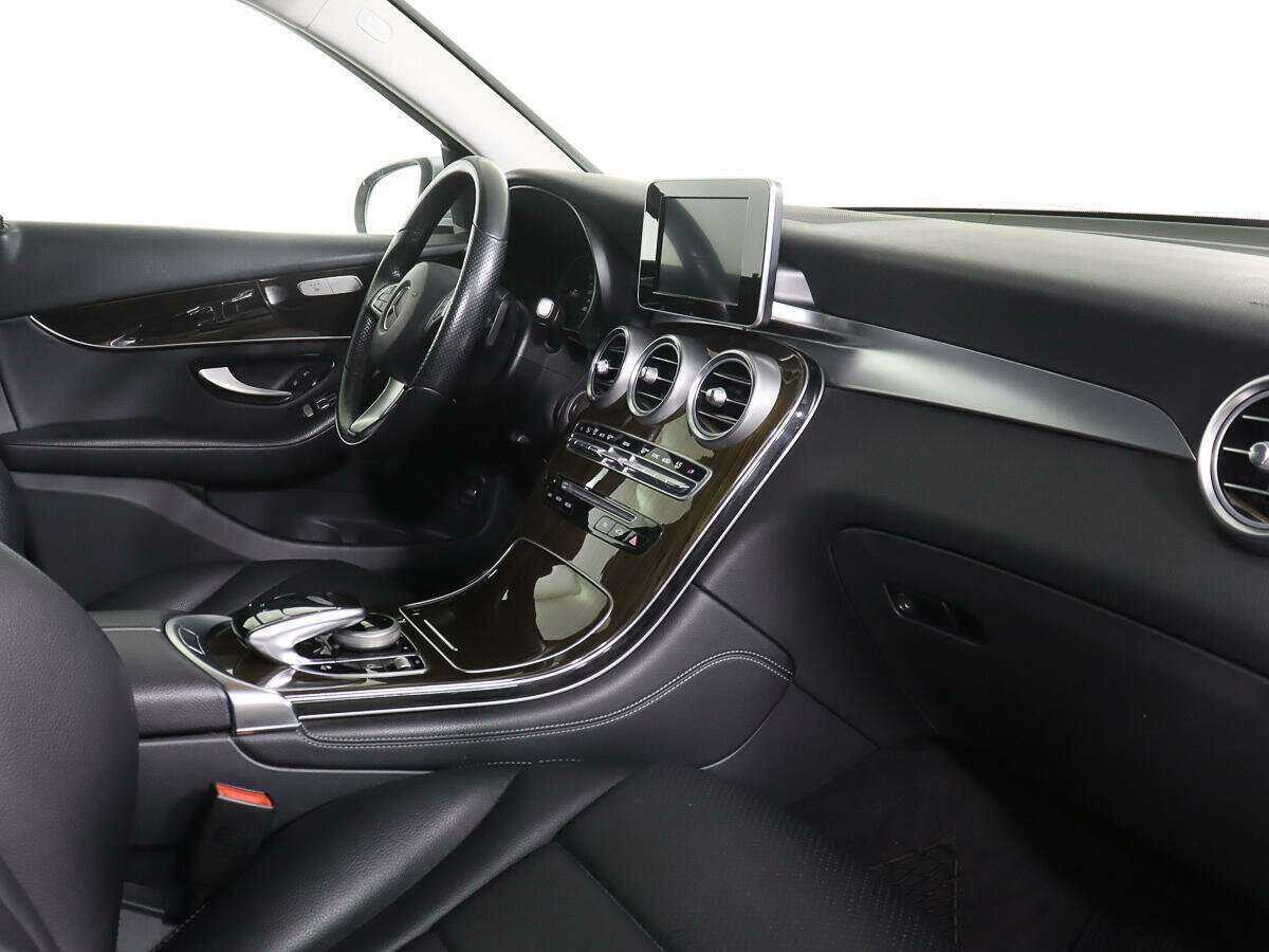 Б/У Мерседес-Бенц ГЛЦ 2016 года. Фото: #7