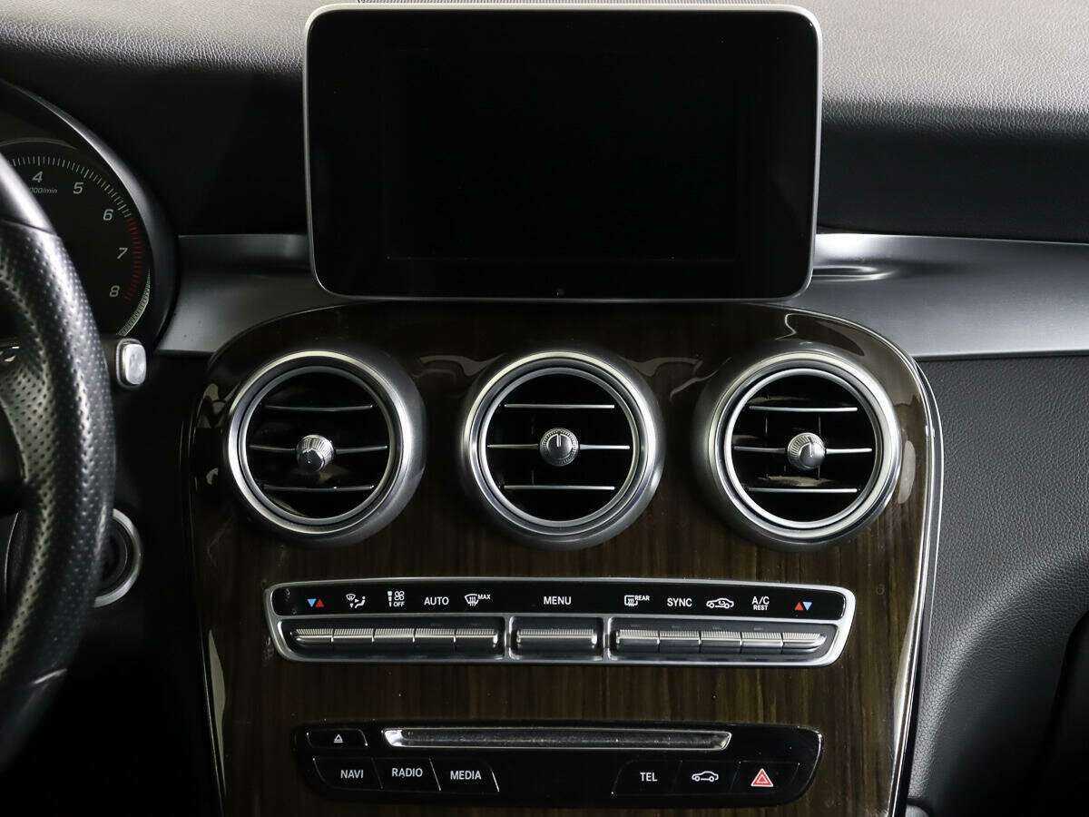 Б/У Мерседес-Бенц ГЛЦ 2016 года. Фото: #11