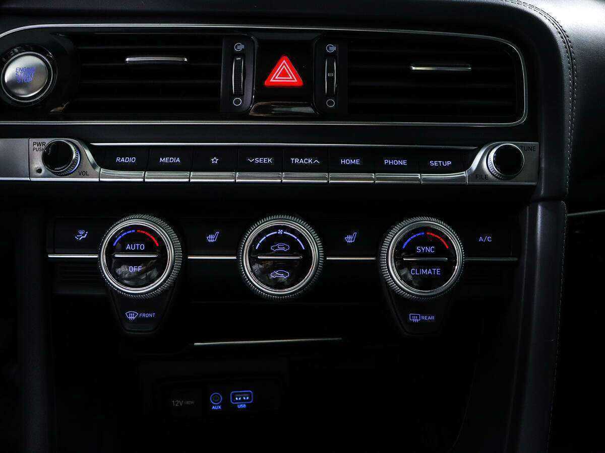 Б/У Генезис Г70 2019 года. Фото: #16