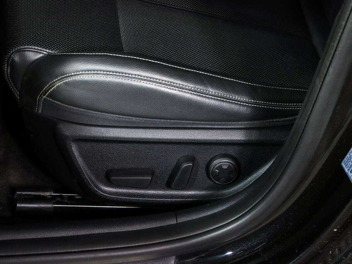 Б/У Генезис Г70 2019 года. Фото: #19