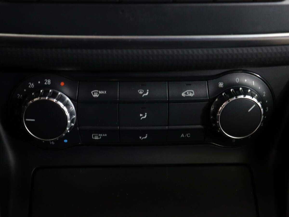 Б/У Мерседес-Бенц А-Класс 2014 года. Фото: #18