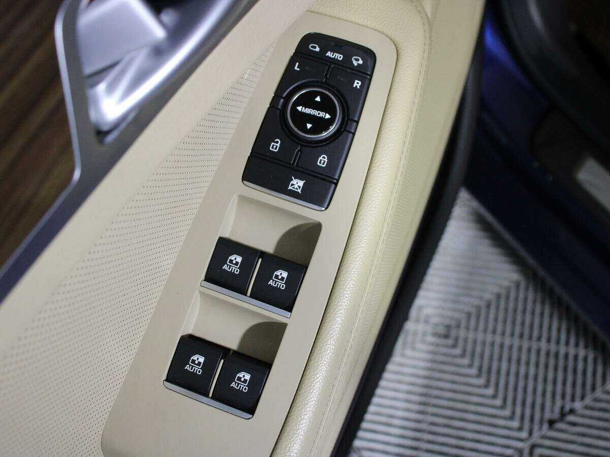 Б/У Хендай Генезис 2015 года. Фото: #13