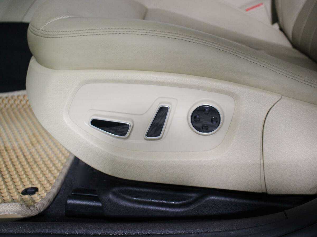 Б/У Хендай Генезис 2015 года. Фото: #14