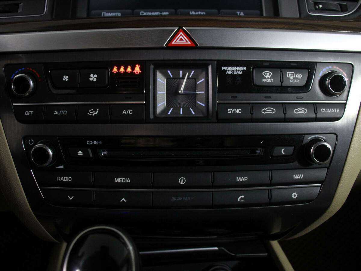 Б/У Хендай Генезис 2015 года. Фото: #20