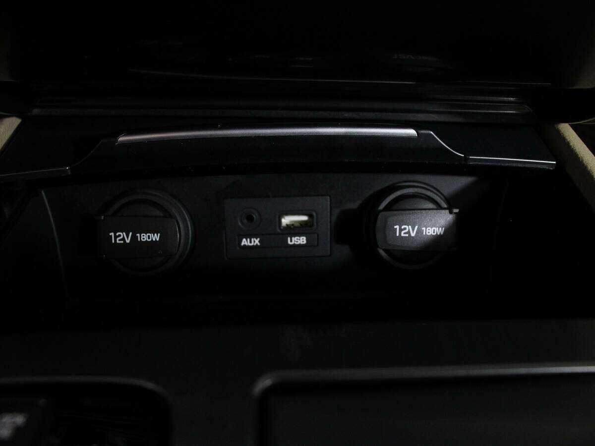 Б/У Хендай Генезис 2015 года. Фото: #21