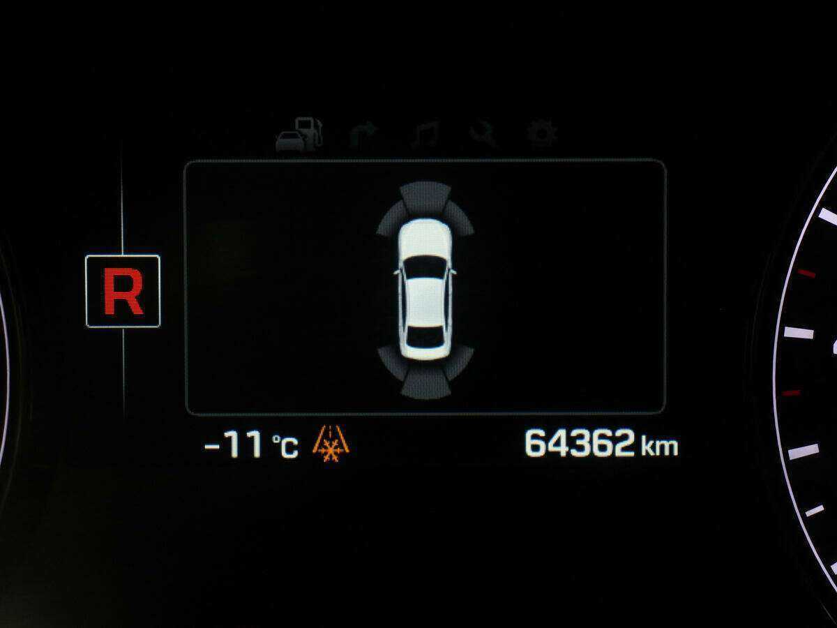 Б/У Хендай Генезис 2015 года. Фото: #24