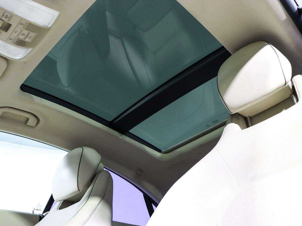 Б/У Мерседес-Бенц Е-Класс 2013 года. Фото: #11