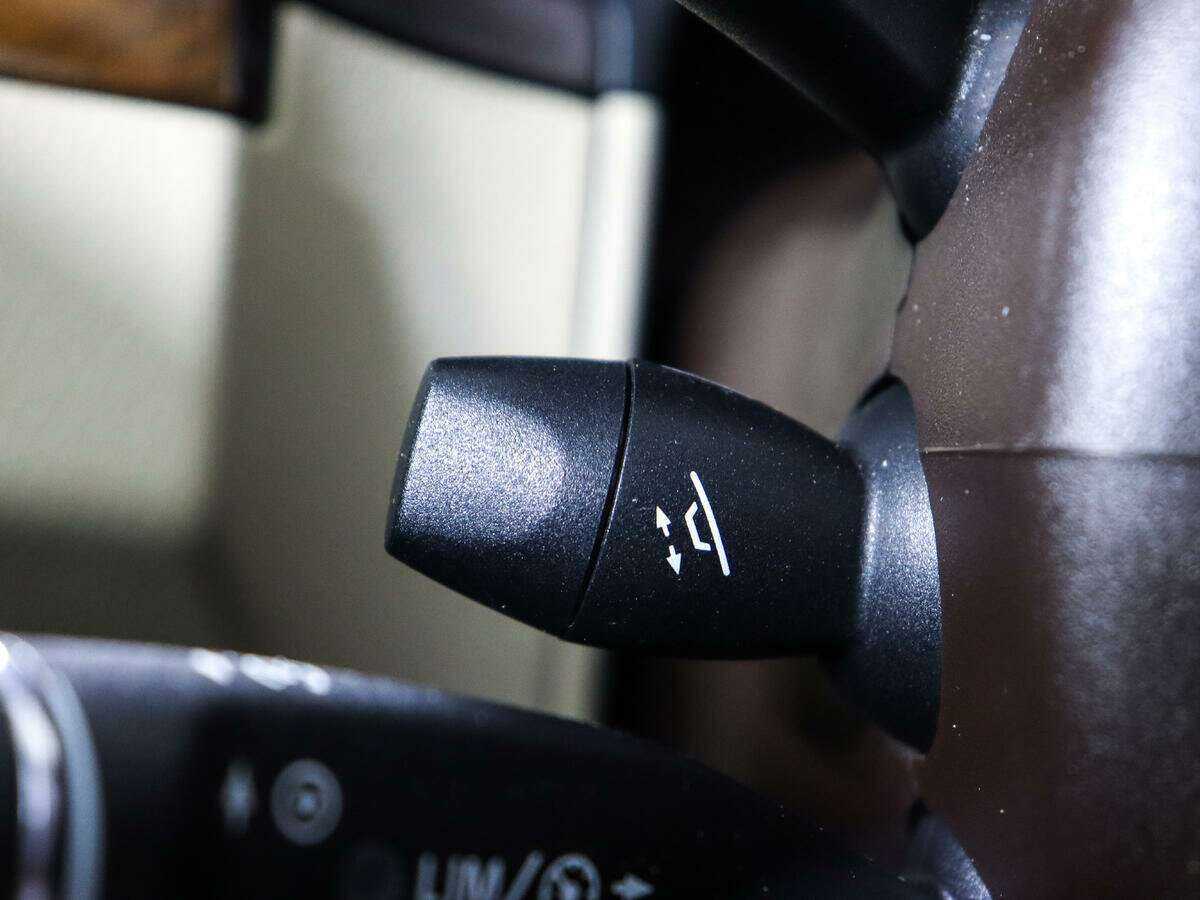 Б/У Мерседес-Бенц Е-Класс 2013 года. Фото: #16