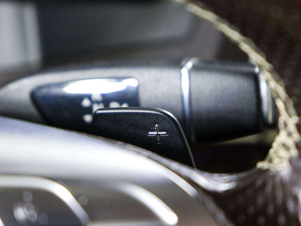 Б/У Мерседес-Бенц Е-Класс 2013 года. Фото: #18