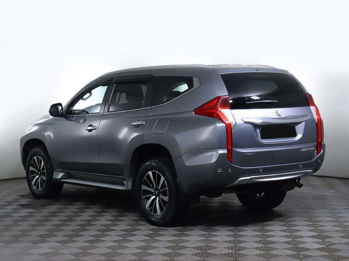 Б/У Митсубиши Паджеро Спорт 2017 года. Фото: #5