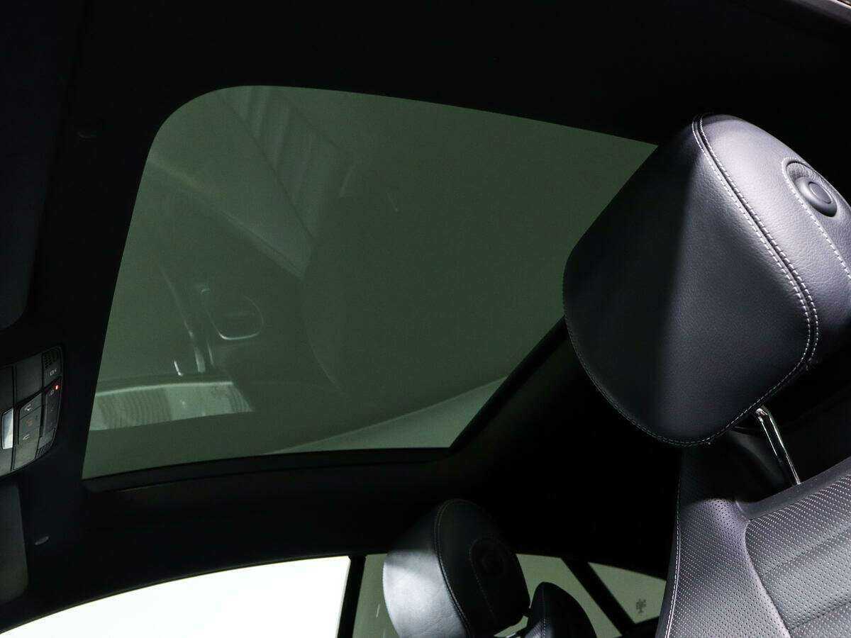 Б/У Мерседес-Бенц Е-Класс 2017 года. Фото: #10