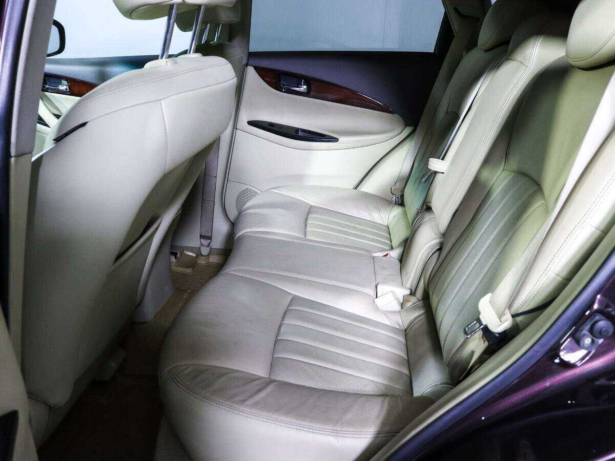 Б/У Инфинити ЕИкс 2008 года. Фото: #6