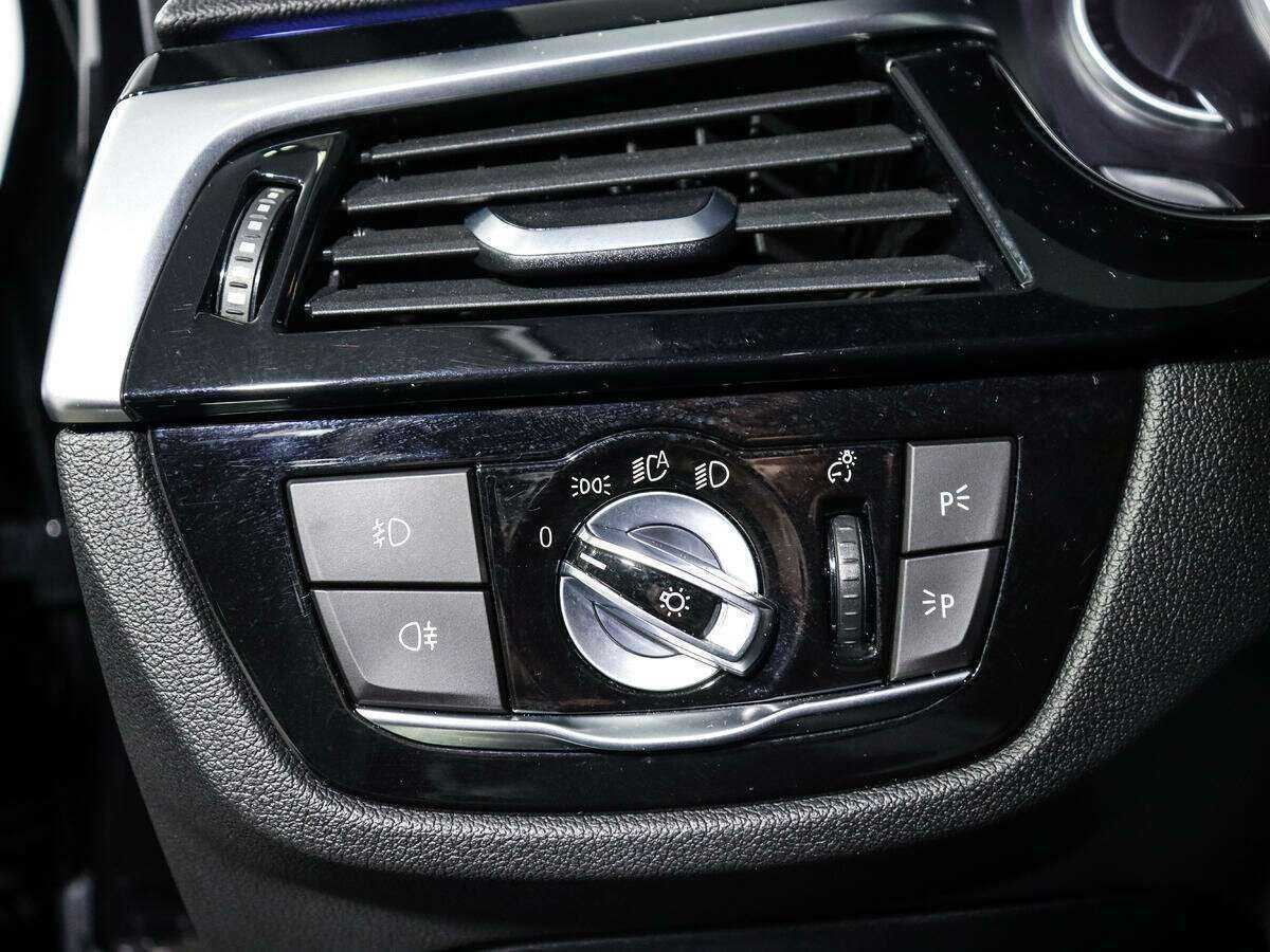 Б/У БМВ 5 серии 2017 года. Фото: #15