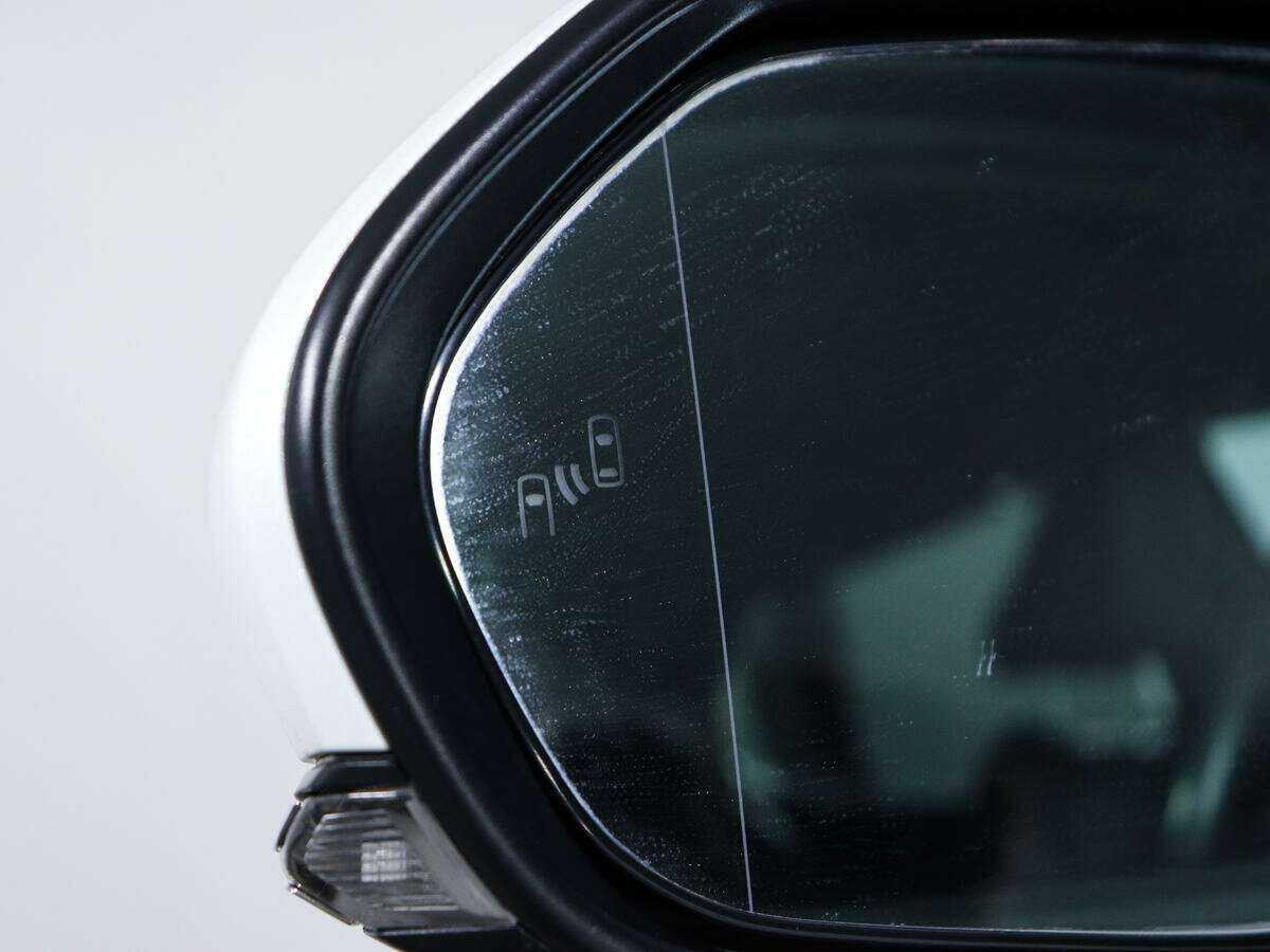 Б/У Тойота Камри 2021 года. Фото: #16